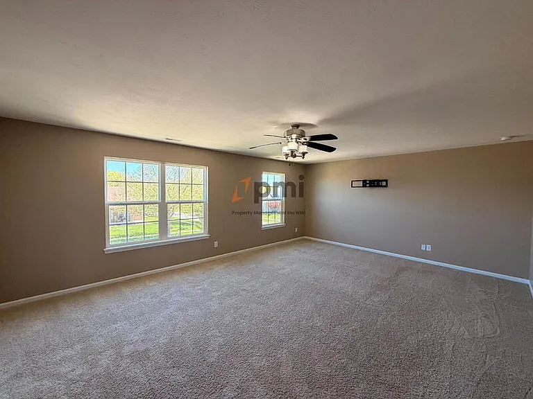 2707 W Wind Dr — Photo 12