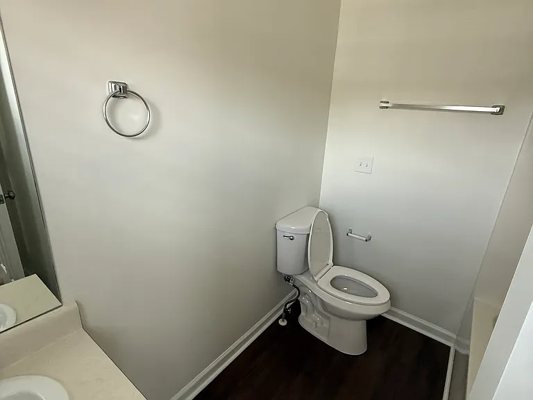103 Wimbledon Ct — Photo 44