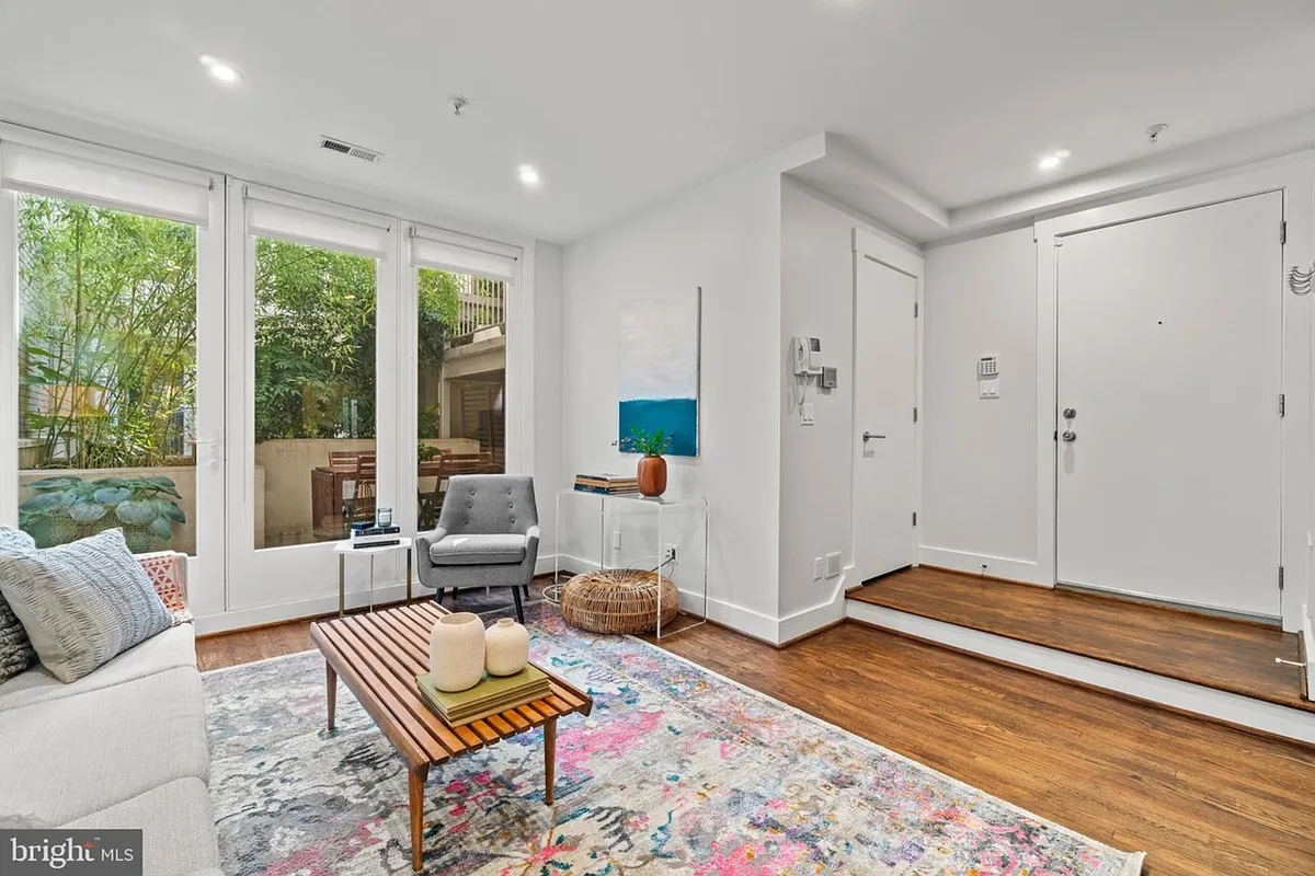 Building Photo - 426 M St NW #D