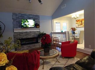 3142 Deerfield Way, Rex, GA 30273