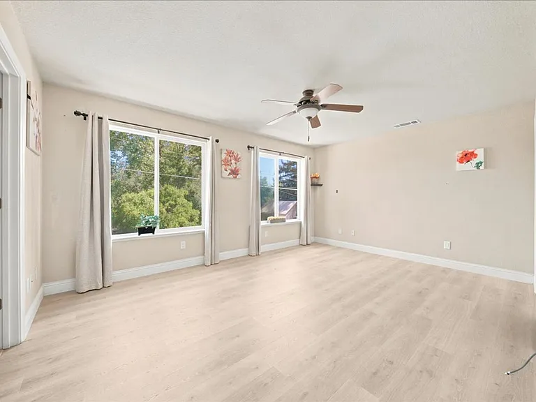 9105 Echo Point Pl — Photo 14