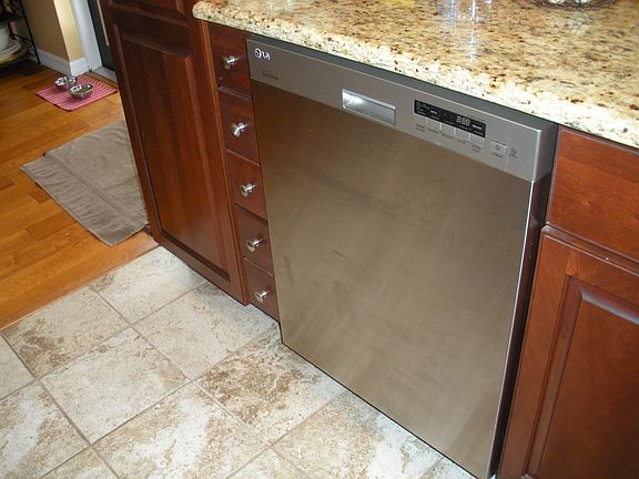 5th image of 902 Briarcliff Dr