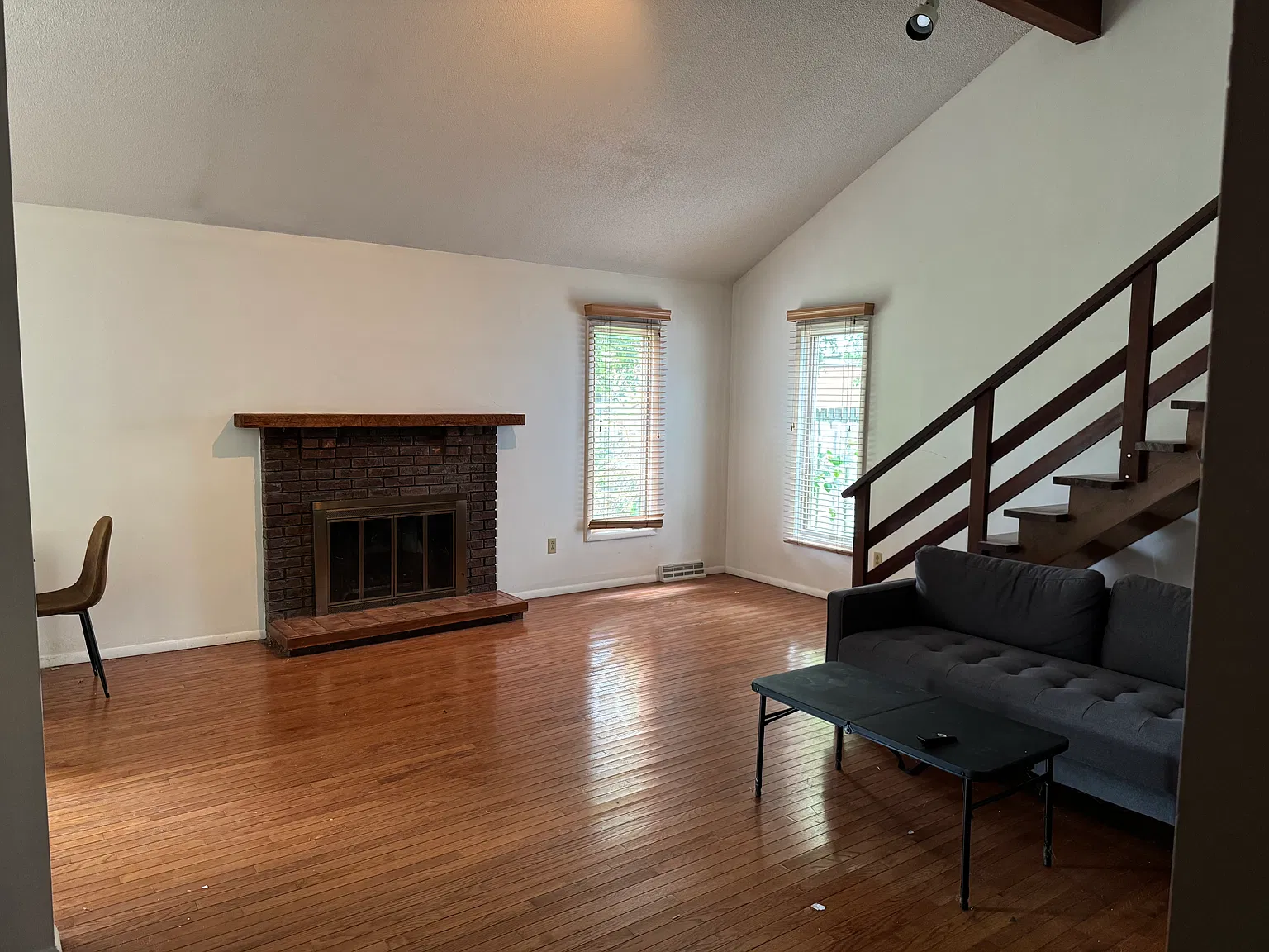 3 bed, 1939 sqft, $2,000 — Photo 4