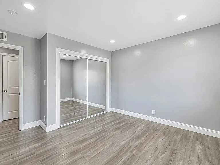 262 Tradewinds Ct #4 — Photo 6