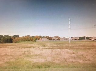 904 W Polo Rd, Grand Prairie, TX 75052