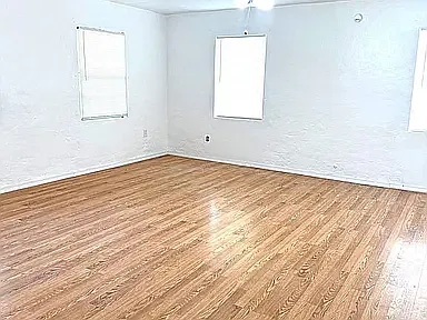 130 Forest Ave — Photo 17