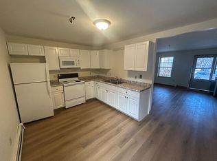 34 Lafayette St APT 1, Rochester, NH 03867
