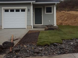 1544 SE Honeysuckle Loop, Warrenton, OR 97146