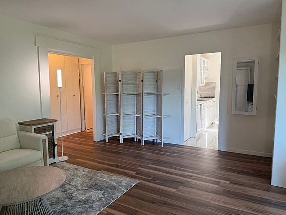 5th image of 2324 Madison Rd Unit 510
