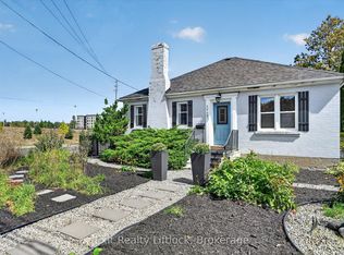 1518 Monaghan Rd, Peterborough, ON K9J5N4