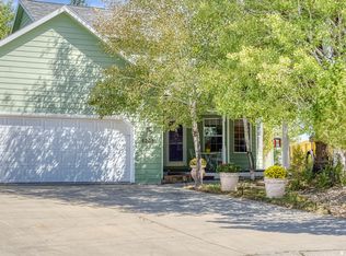 4305 Essex Ct, Gillette, WY 82718