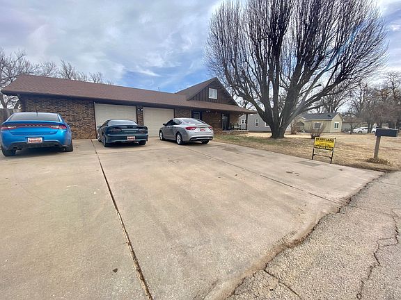2nd image of 614 N 10th St