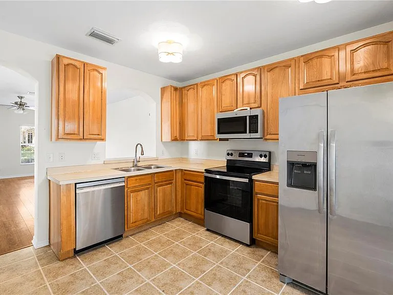 15849 Fishhawk View Dr — Photo 11
