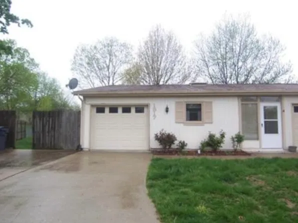 1317 N Harvey Dr, Olathe, KS 66061