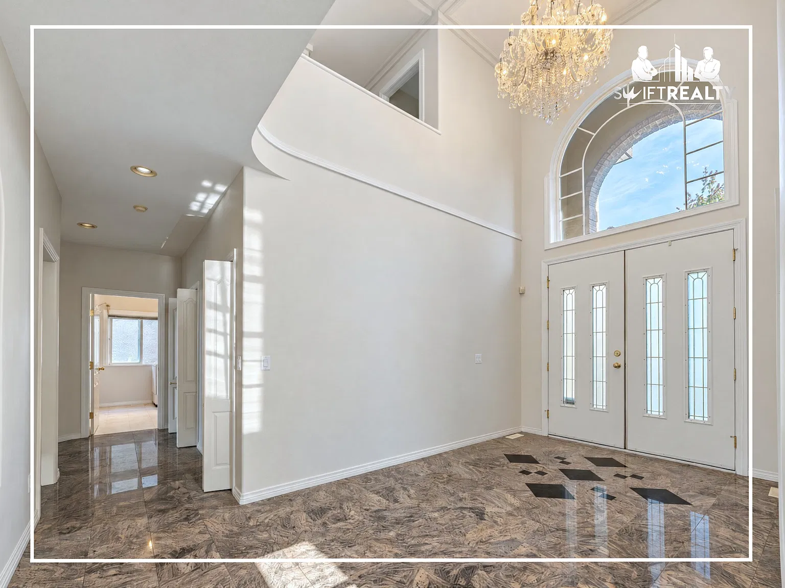 6 Bed 4.5 Bath House in Coquitlam! — Photo 3
