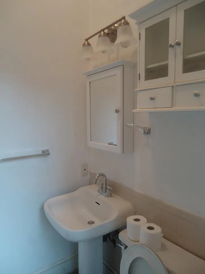 Building Photo - 600 Tremont St #3