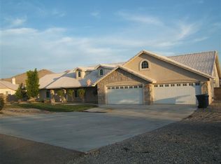 16520 Nosoni Ln, Apple Valley, CA 92307