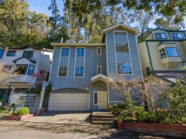 1910 Arrowhead Dr, Oakland, CA 94611