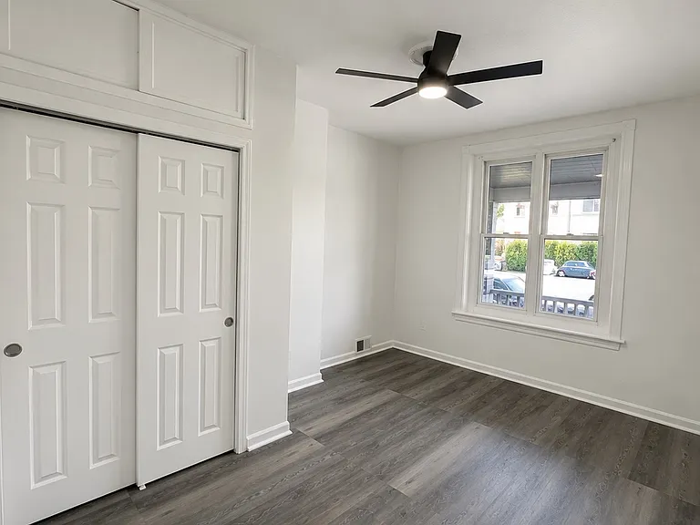 402 Lyceum Ave #A — Photo 3