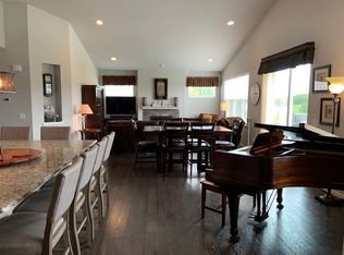 1316 Canterbury Pass, Verona, WI 53593