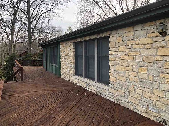 5th image of 218 Woody Dr