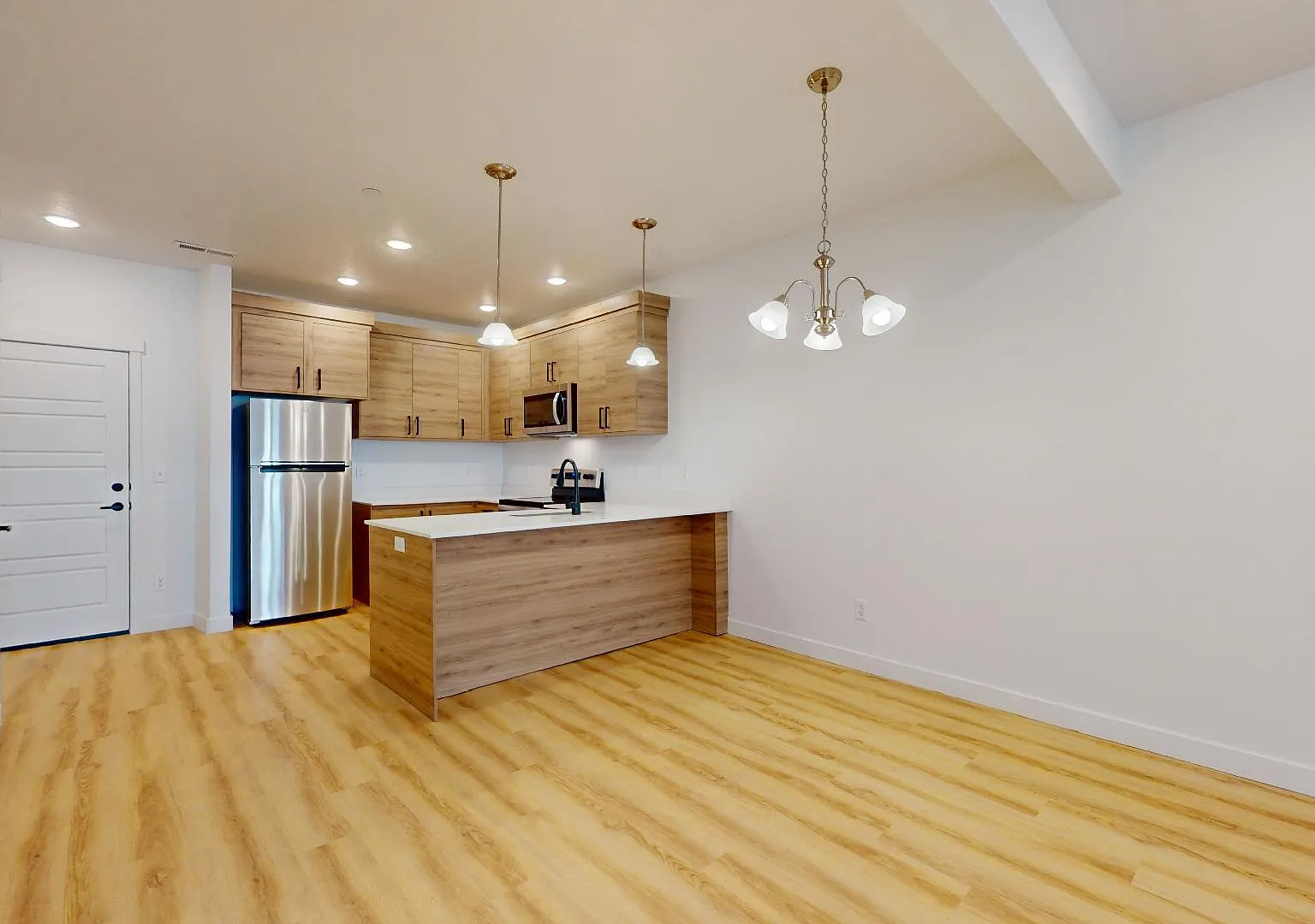 Yard Bldg 08: Unit 210 Type 1: Standard - 210 — Photo 1