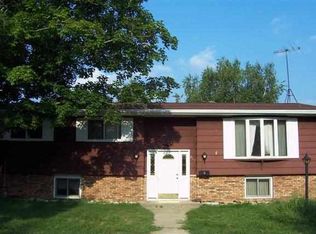 912 3rd St, New Glarus, WI 53574