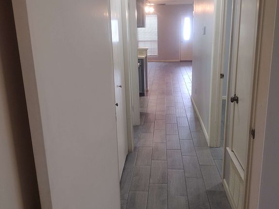 5th image of 529 N Broad St