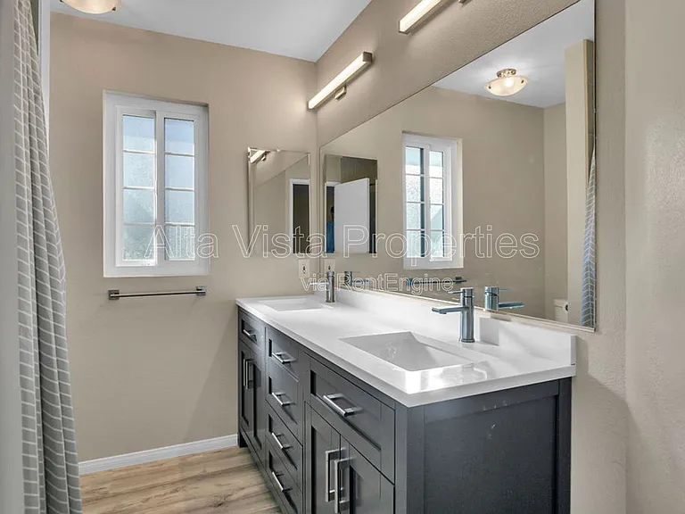 7960 Mission Vista Dr — Photo 25