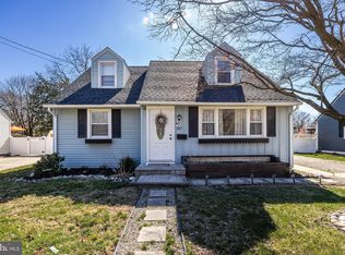 327 Nicholson Rd, Mount Ephraim, NJ 08059