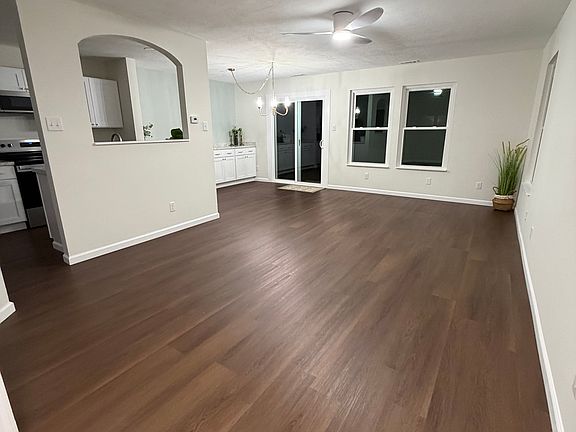 5th image of 4456 Redcliff North Ln
