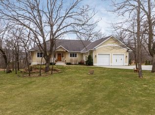 34788 Wells Creek Ct, Frontenac, MN 55026
