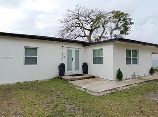 14580 Harrison St, Miami, FL 33176