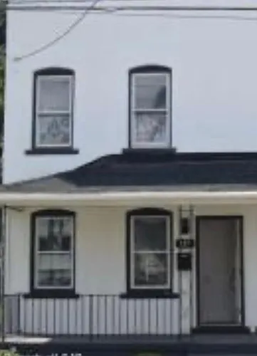 125 Poplar St Photo 1