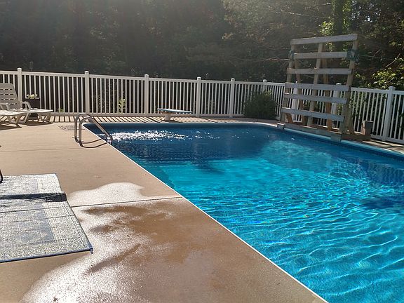 Salt-chlorine in-ground pool