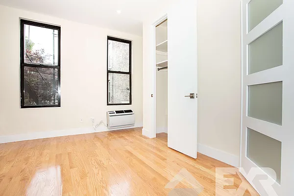 Rented by EXR | media 28