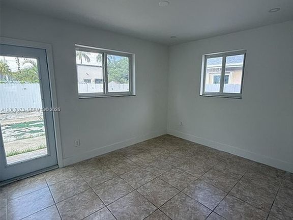 5th image of 6609 SW 1st Ct