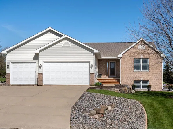 6688 Parkway Drive, Sun Prairie, WI 53590
