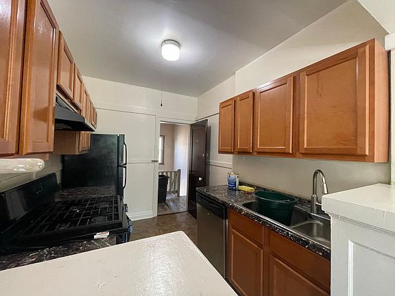 5th image of 185 S Oak Park Ave #D