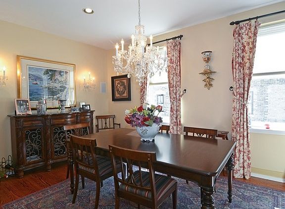 5th image of 2037 N Winchester Ave