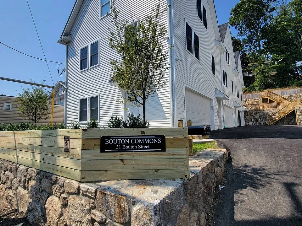31 Bouton St #C