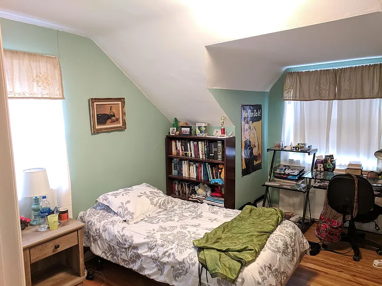 64 Elmwood Ave — Photo 5