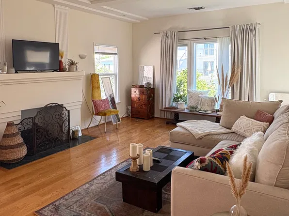 (undisclosed Address), Los Angeles, CA 90035