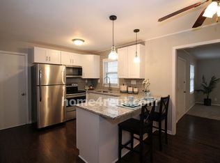 706 S Church St, Olathe, KS 66061