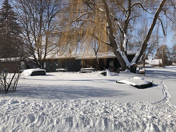 3rd image of 130 Poplar Dr