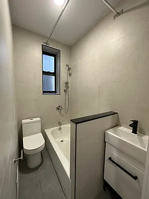 Rented by Peter R. Hungerford, LREB | media 5