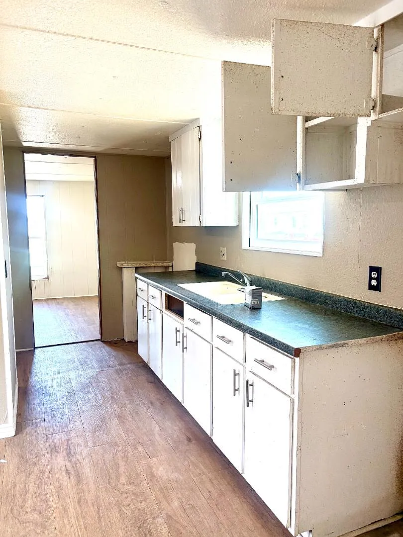 150 Private Road 1610 — Photo 3