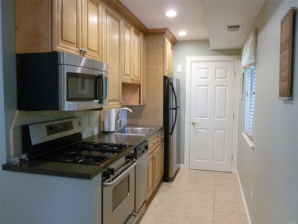 5 Cedar Ct Selden, NY, 11784 Apartments for Rent Zillow