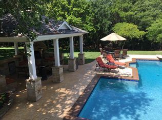 8715 Oakmont Dr, Oklahoma City, OK 73131