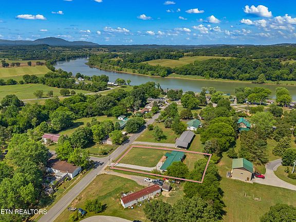 4th image of 1424 River Breeze Dr